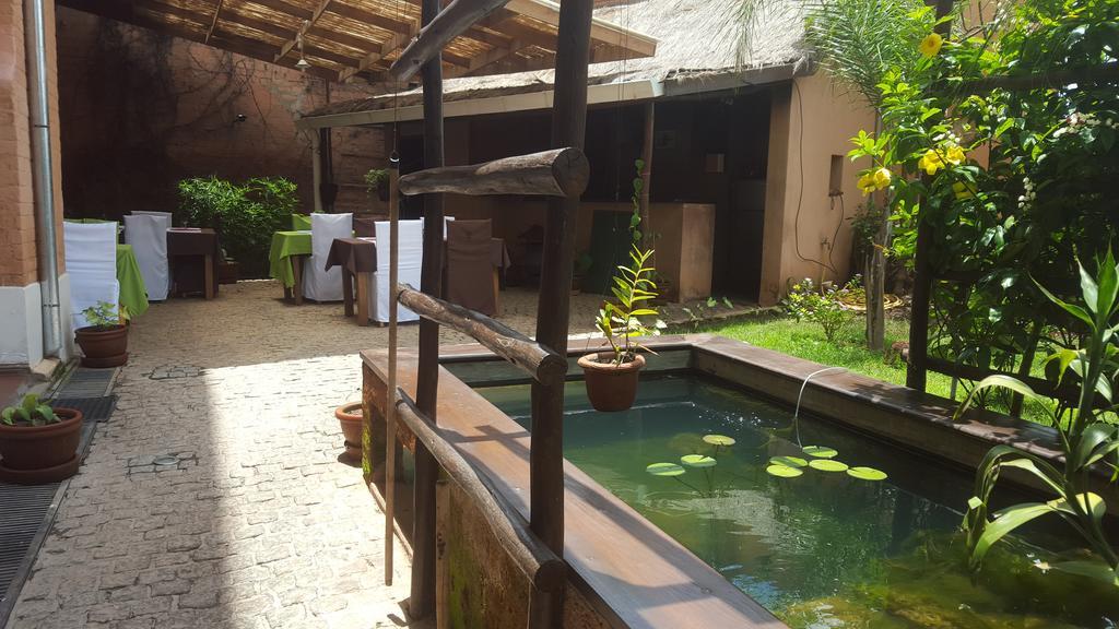 Le Lotus Bleu Antananarivo Bagian luar foto